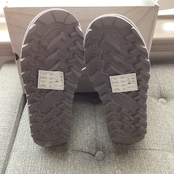 BEARPAW Skye Genuine Shearling Lined Suede Chukka Boot (Women) 7M - Picture 5 of 13